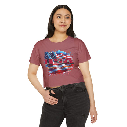 Classic American Flag Red USA Red White Blue Raw-Edge Festival Crop Top Soft T-Shirt