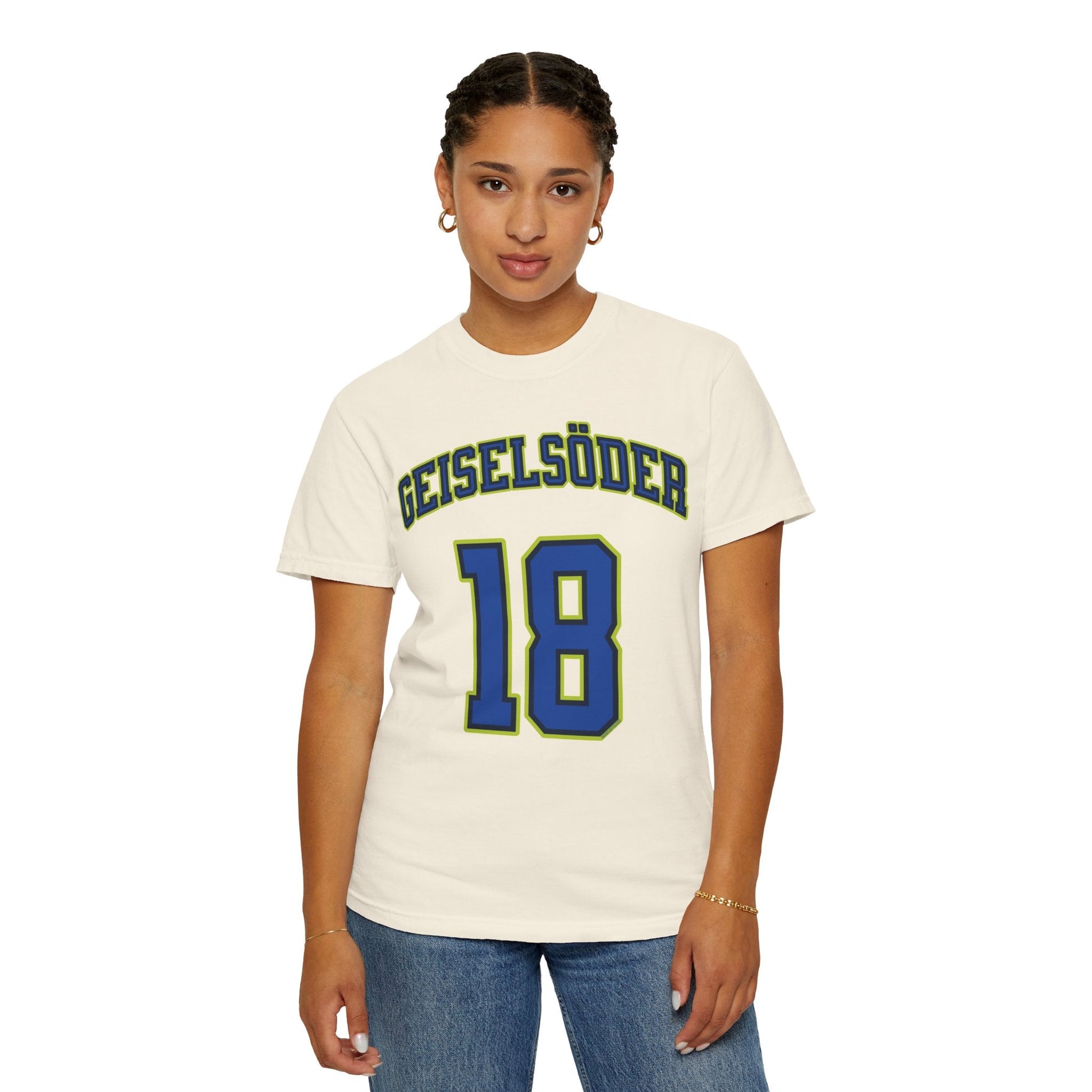 Luisa Geiselsoder Wings Premium Shirt | Chix Sports